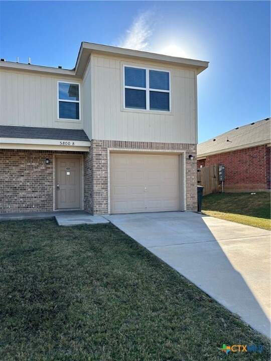 5800 Rustler Dr in Killeen, TX - Building Photo