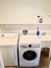 2004 Fort Pemberton Ct in Dumfries, VA - Building Photo - Building Photo