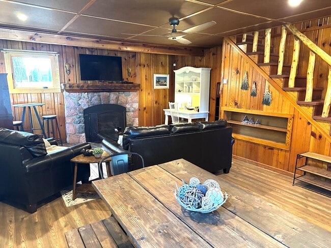 3628 Forest Ave in South Lake Tahoe, CA - Building Photo - Building Photo