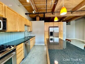 710 Broadway Blvd in Kansas City, MO - Building Photo - Building Photo