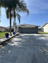 1110 Craig Ct in St. Cloud, FL - Building Photo