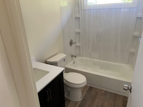 1424 SW Caledon St in Topeka, KS - Building Photo - Building Photo