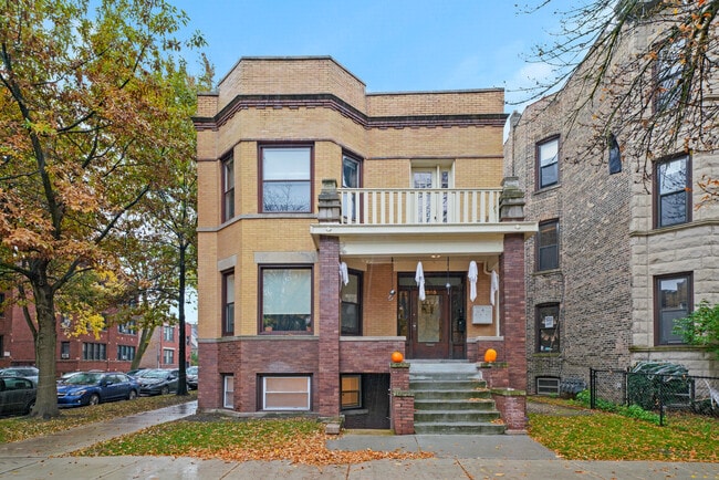 2203 W Giddings St, Unit Garden