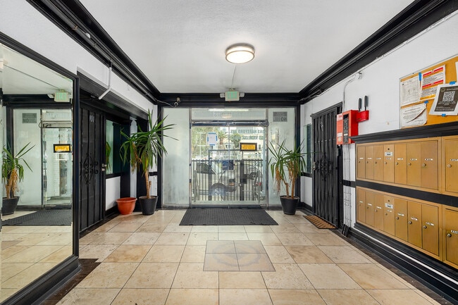 463 South Hartford Ave.