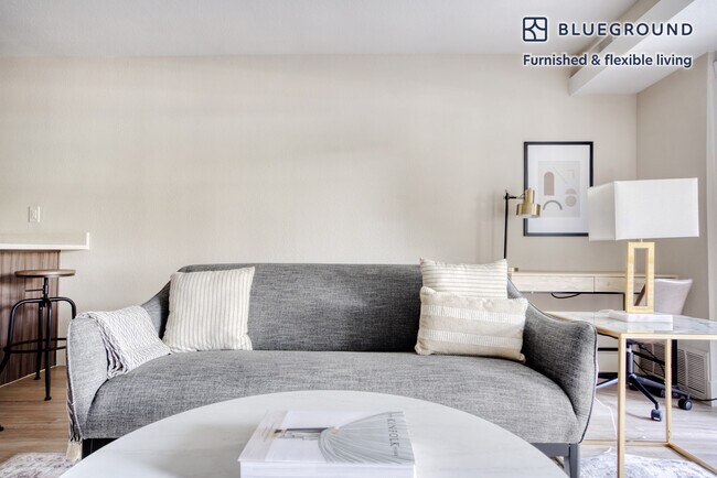 745 S Bernardo Ave in Sunnyvale, CA - Building Photo - Building Photo
