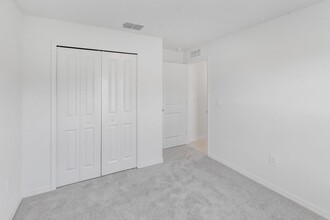 2167 Lone Oak Ln in Lakeland, FL - Building Photo - Building Photo