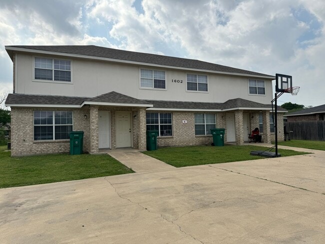 property at 1602 Aztec Trce