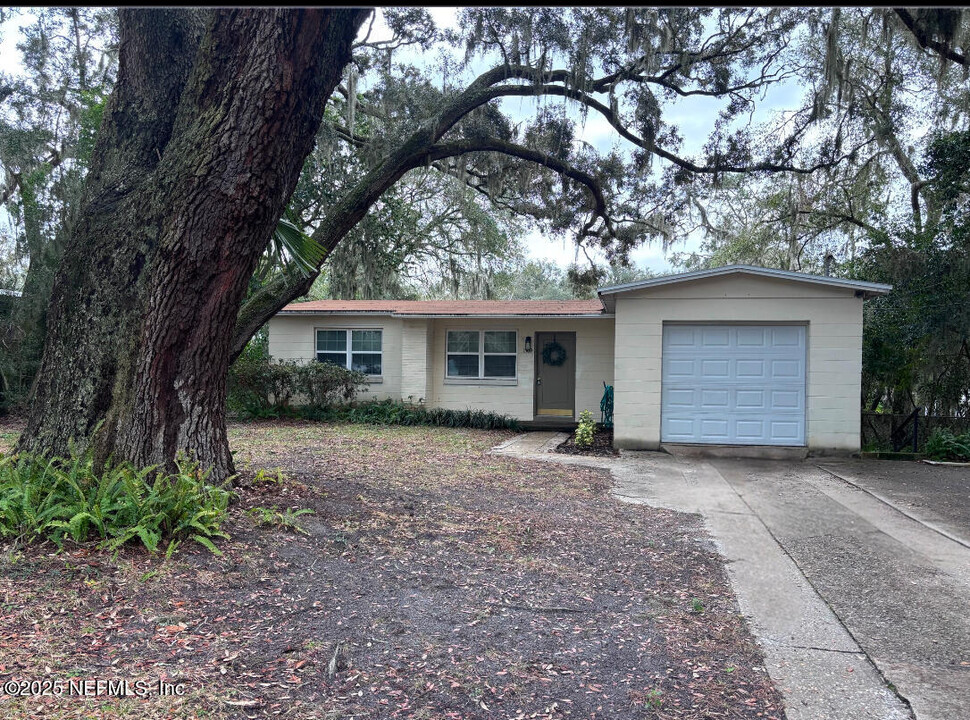 1502 Broome St in Fernandina Beach, FL - Building Photo