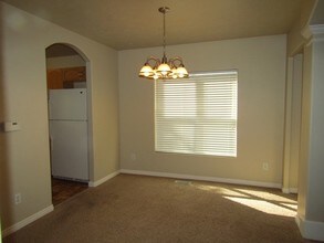858 N Wooden Ln in Salt Lake City, UT - Building Photo - Building Photo