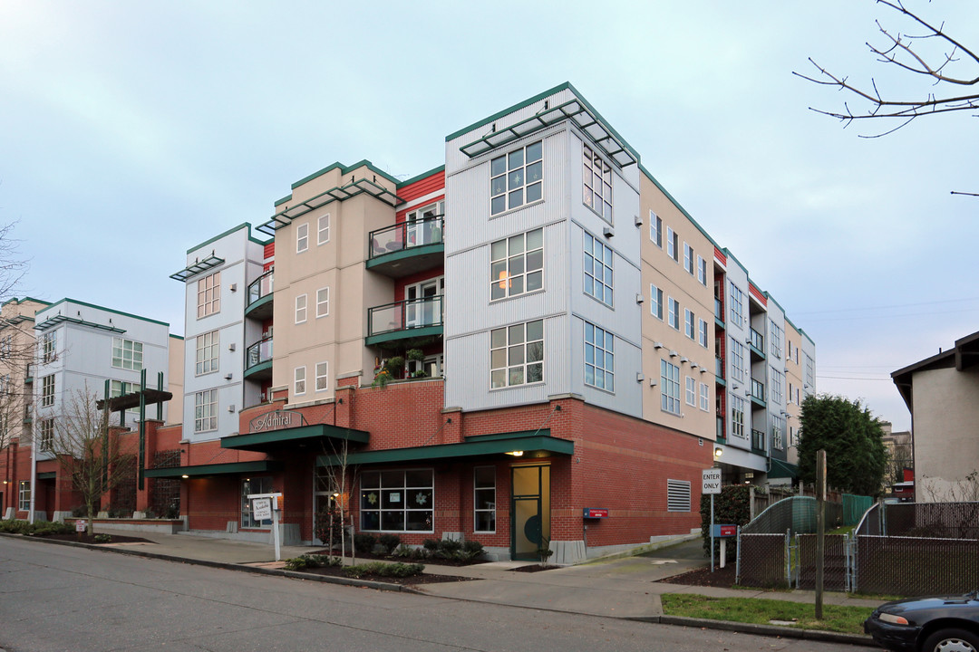 The Admiral in Seattle, WA - Building Photo