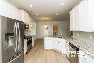 121 Limerick Wy in Dallas, GA - Building Photo - Building Photo