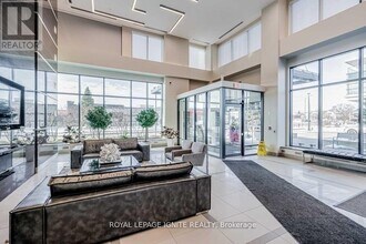 3975 Grand Park Dr in Mississauga, ON - Building Photo - Building Photo