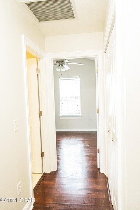 5014 Merritt Brown Way in Panama City, FL - Building Photo