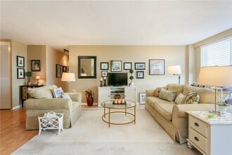 1400 East Ave in Rochester, NY - Building Photo - Building Photo