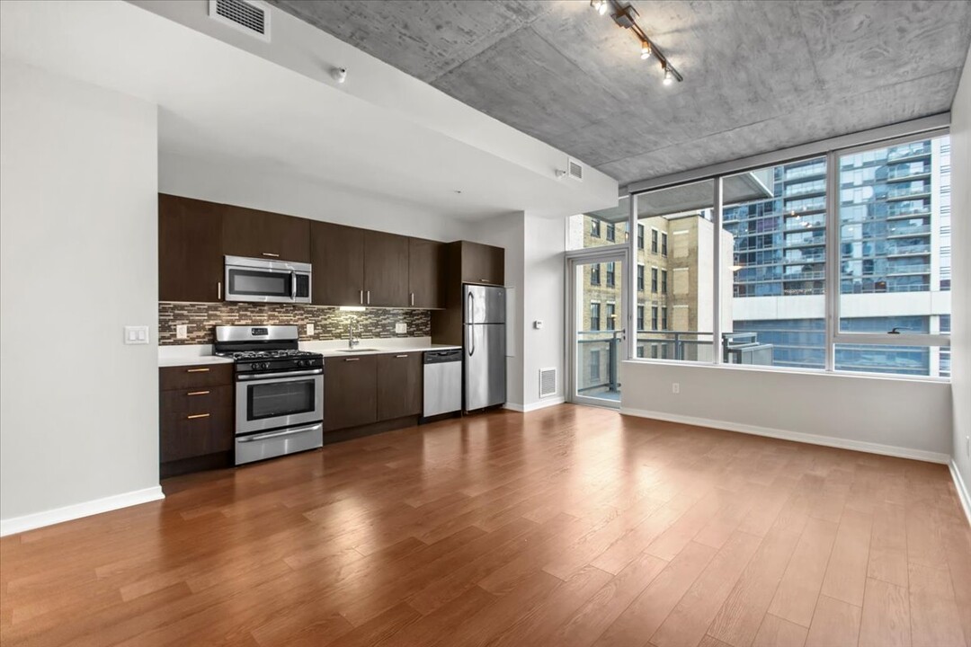 1345 S Wabash Ave, Unit 00612 in Chicago, IL - Building Photo