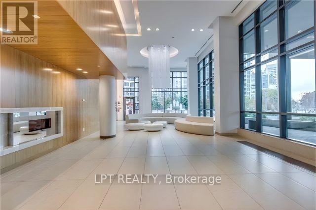 209 Fort York Blvd in Toronto, ON - Building Photo - Building Photo