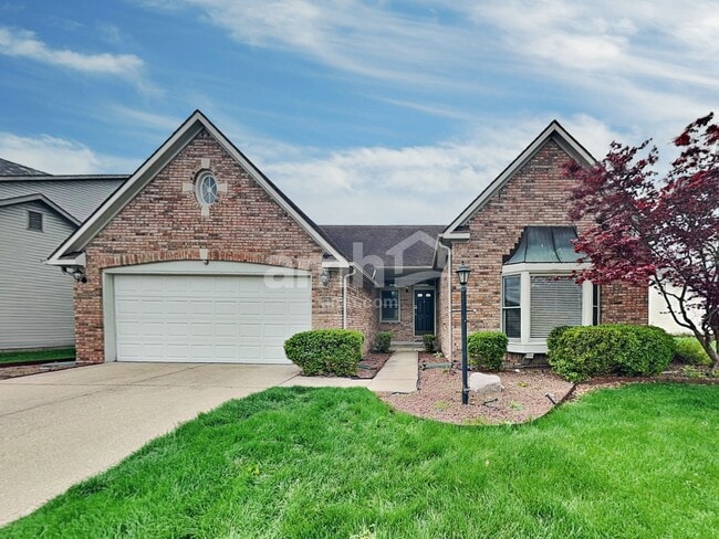 property at 4741 Common View Cir