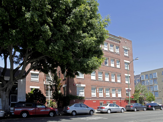 1029 Oak St in Oakland, CA - Foto de edificio - Building Photo