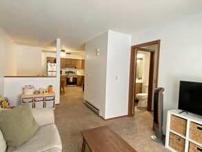 1505 Well St in Onalaska, WI - Foto de edificio - Building Photo