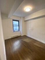 157 E 57th St, Unit 16A in New York, NY - Building Photo