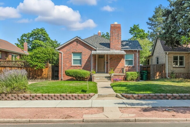property at 3622 Clay St