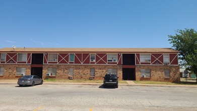 Willow Park Apartments in Abilene, TX - Building Photo - Building Photo