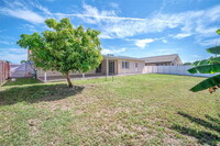 13340 NW 8th Ct in Sunrise, FL - Building Photo - Building Photo