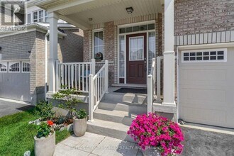 68 Wannamaker Cres in Cambridge, ON - Building Photo - Building Photo