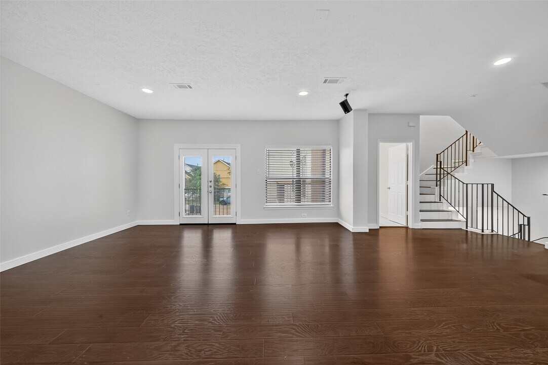 4413 Koehler St in Houston, TX - Building Photo