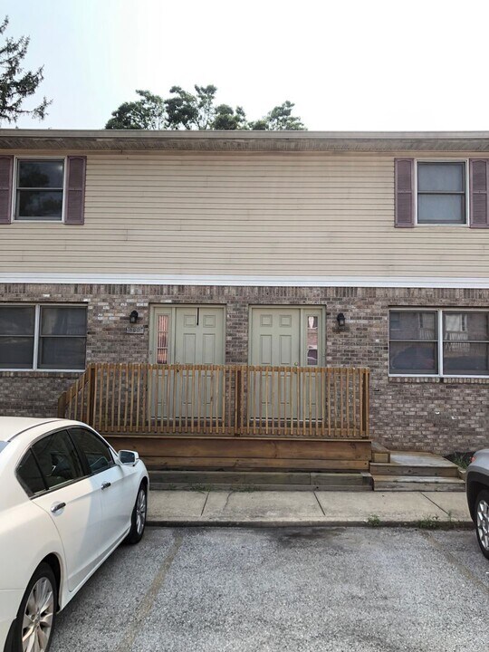 406 W Northlane Dr in Bloomington, IN - Building Photo