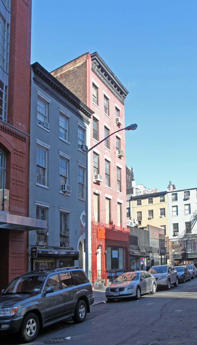 175-177 MacDougal St in New York, NY - Foto de edificio - Building Photo