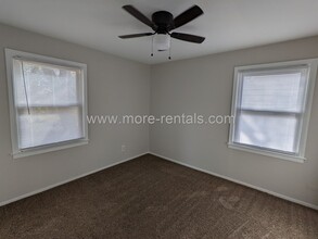 733-735-735 Valerie Ln in Whitehall, OH - Foto de edificio - Building Photo