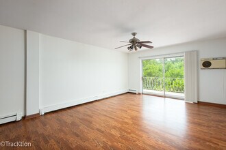 1331 Finley Rd in Lombard, IL - Building Photo - Building Photo