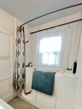 530 N Quarantina St in Santa Barbara, CA - Foto de edificio - Building Photo