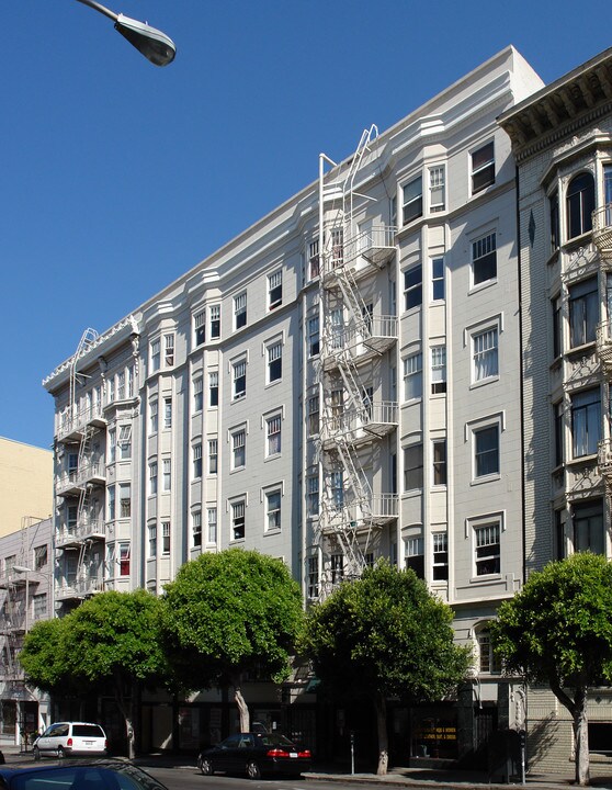 Geary Manor in San Francisco, CA - Building Photo