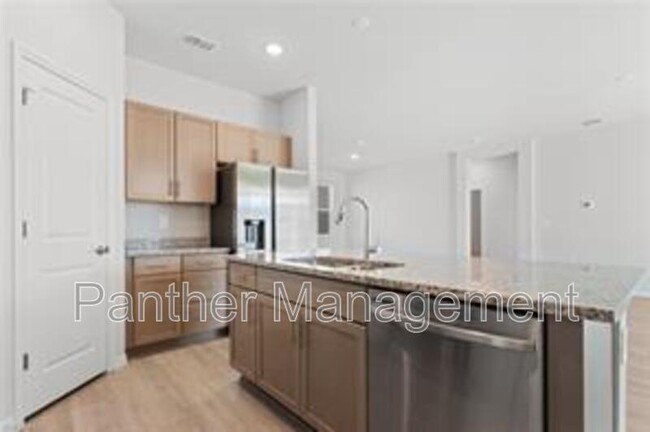 3206 NE 13th Ct in Cape Coral, FL - Building Photo - Building Photo