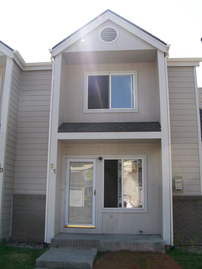 property at 2900 Ross Dr