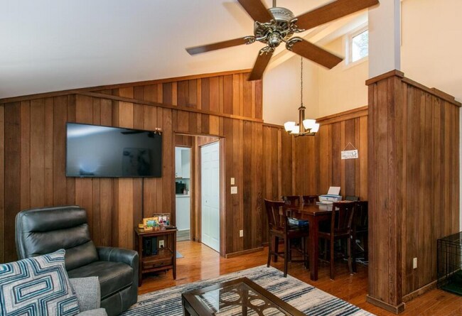 121 Carolina Dr in Tryon, NC - Building Photo - Building Photo