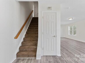 7212 Ravanna Dr in Charlotte, NC - Building Photo - Building Photo