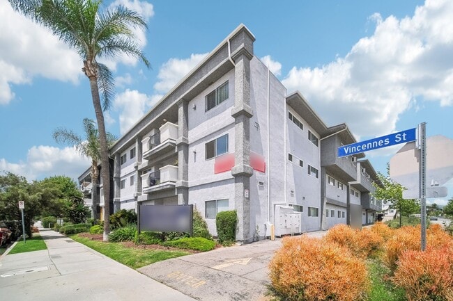 18411 Vincennes Street in Northridge, CA - Building Photo - Building Photo
