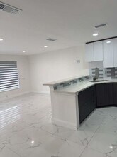 5111 NW 55th Terrace in Miami, FL - Building Photo - Building Photo