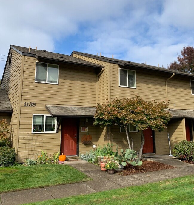 Coburg Road Apartments