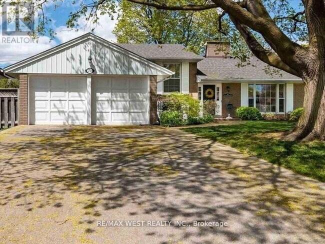 property at 73 Ravensbourne Crescent