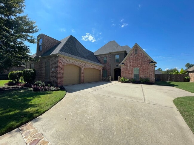 property at 867 Chartres Dr