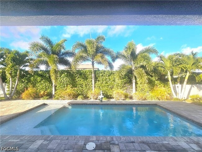 property at 1919 SW 26th Terrace