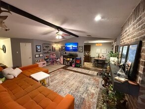 9802 Briar Ridge Dr, Unit Briar Ridge in Austin, TX - Foto de edificio - Building Photo