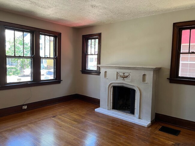 property at 2021 Scott St