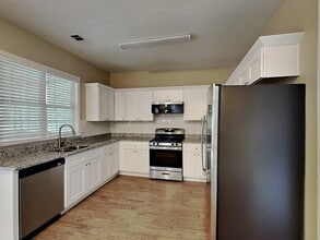 2943 Cottesford Way SE in Smyrna, GA - Building Photo - Building Photo
