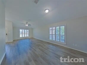 4703 Topaz Ln in Granbury, TX - Building Photo - Building Photo