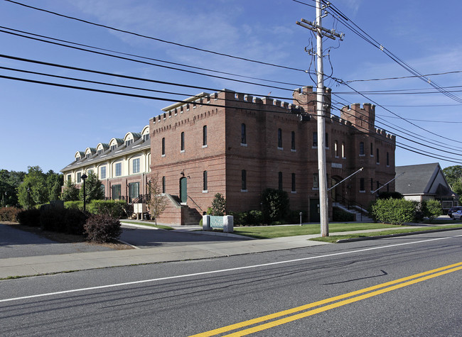 Castle Courtyard in Natick in Natick, MA - Building Photo - Building Photo